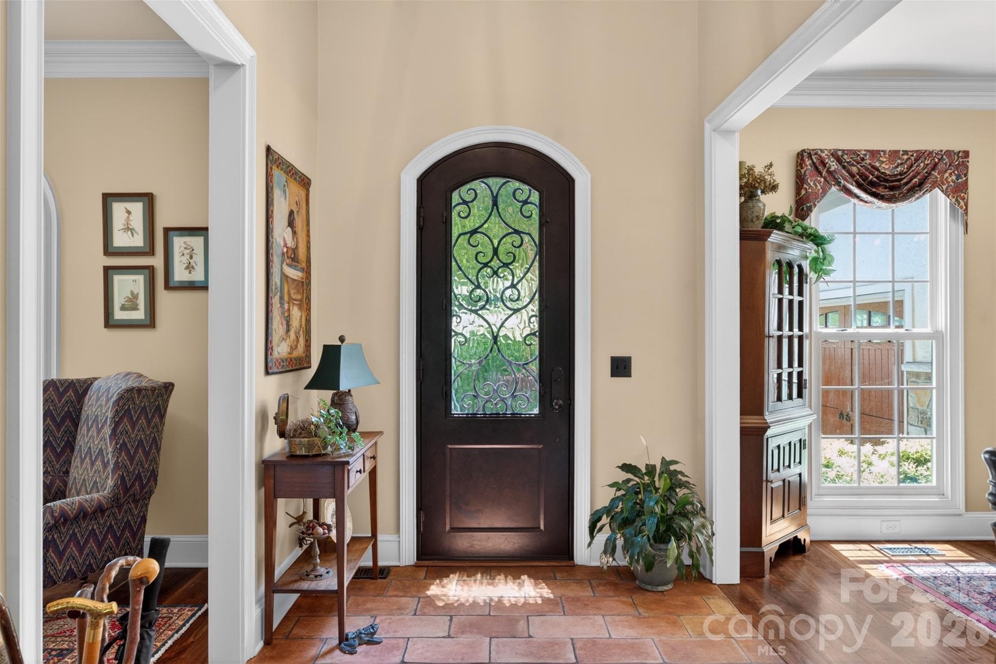 Foyer - Belmont