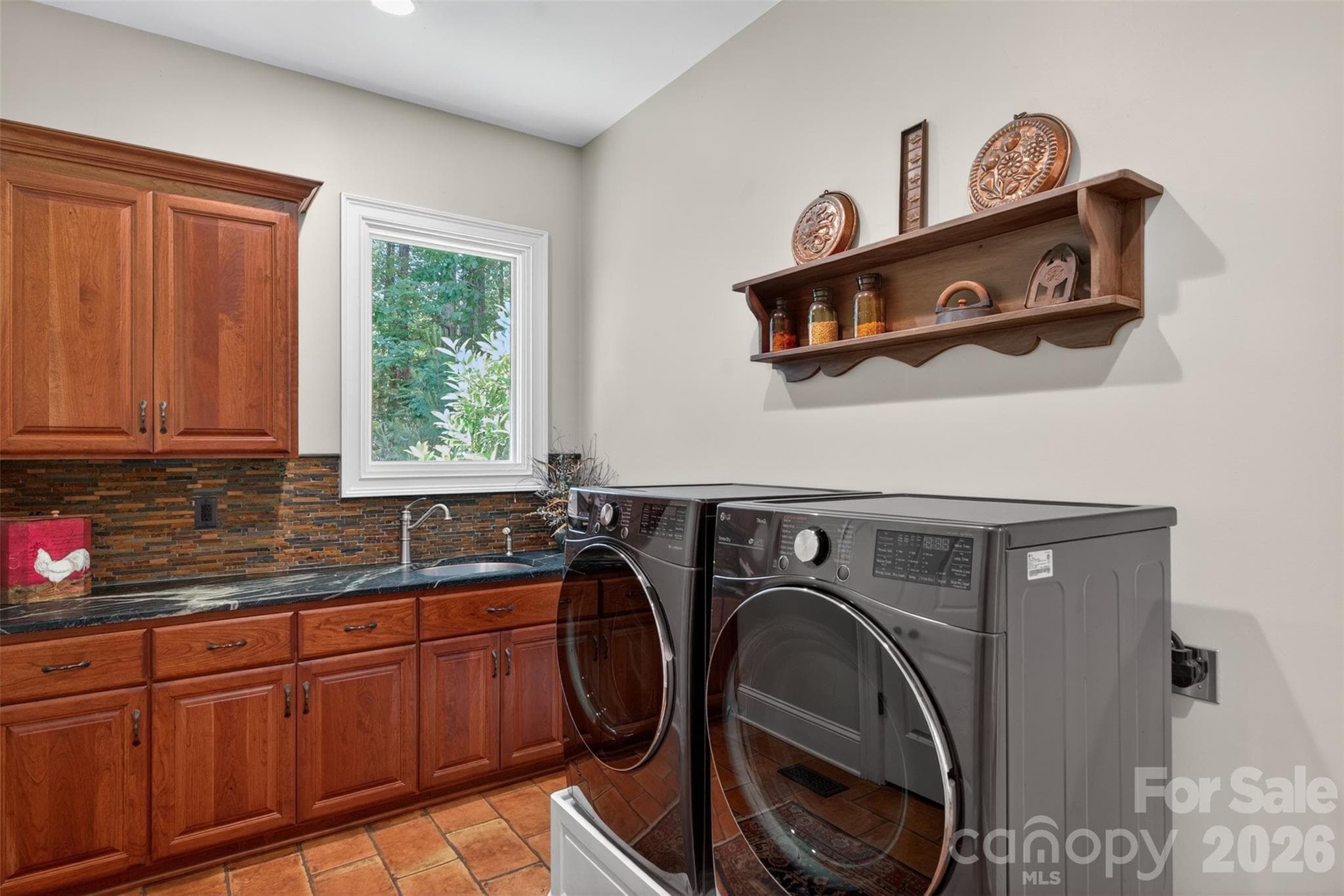 Mudroom / Laundry Entry Level - Belmont