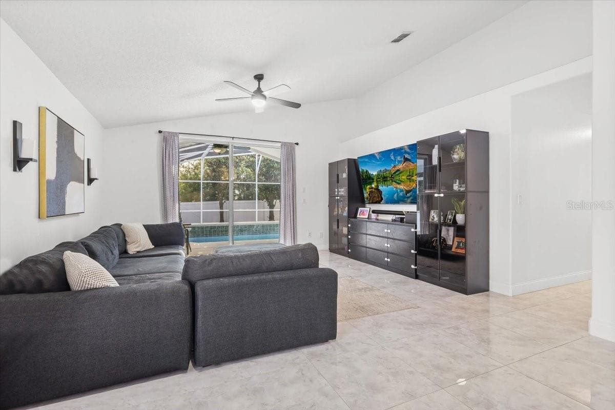 Single Family Residence at 6847 BOUGANVILLEA CRESCENT DR, ORLANDO, photo 21 of 72