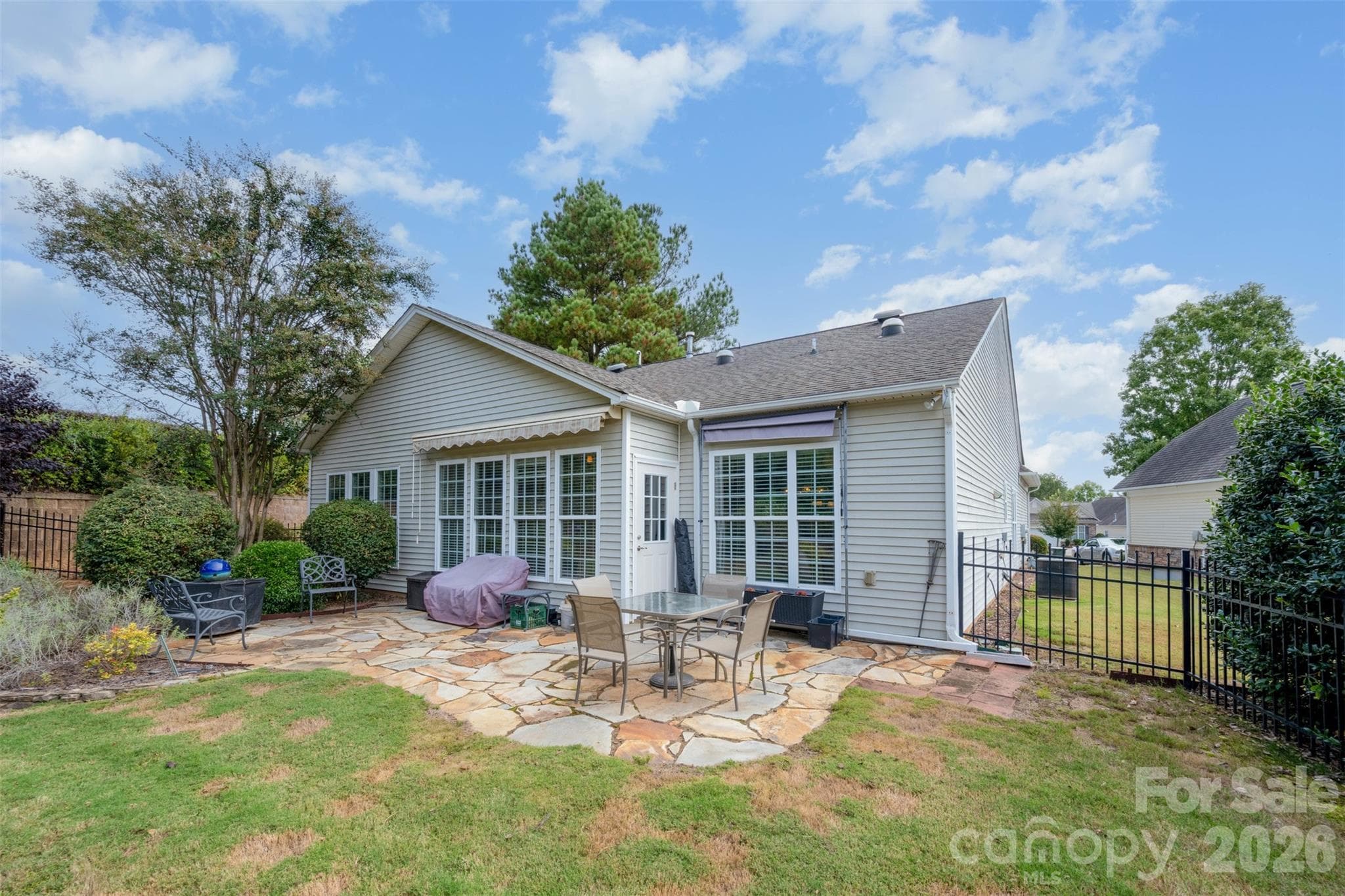 Paver Patio - 43041 Mimosa Court, Fort Mill