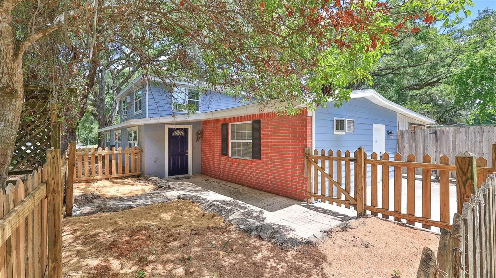 Single Family Residence at 801 E 20TH ST, SANFORD, photo 2 of 58