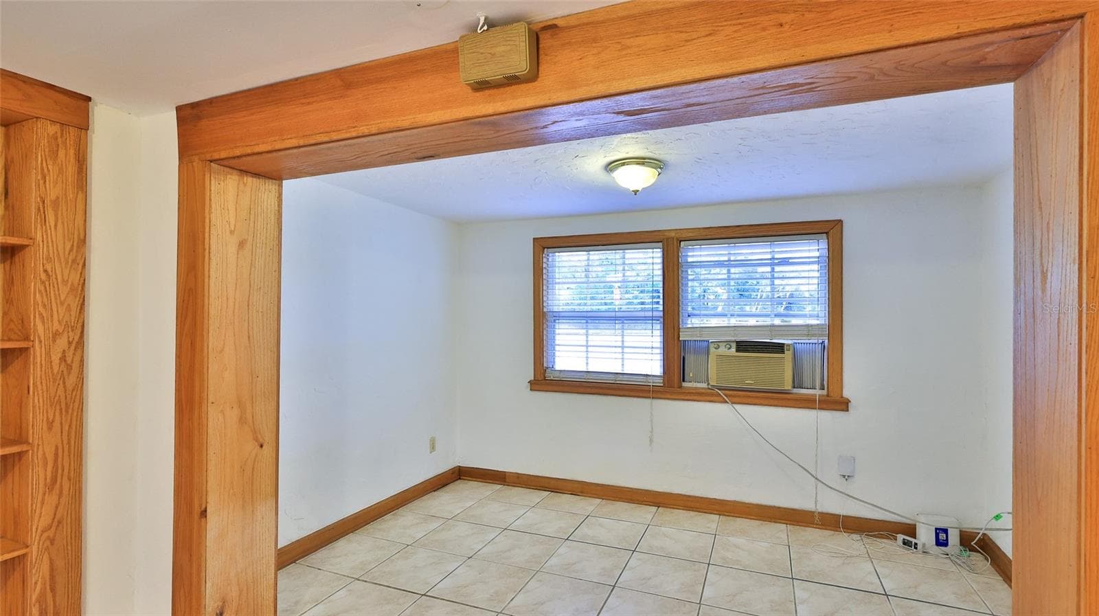 Single Family Residence at 801 E 20TH ST, SANFORD, photo 15 of 58