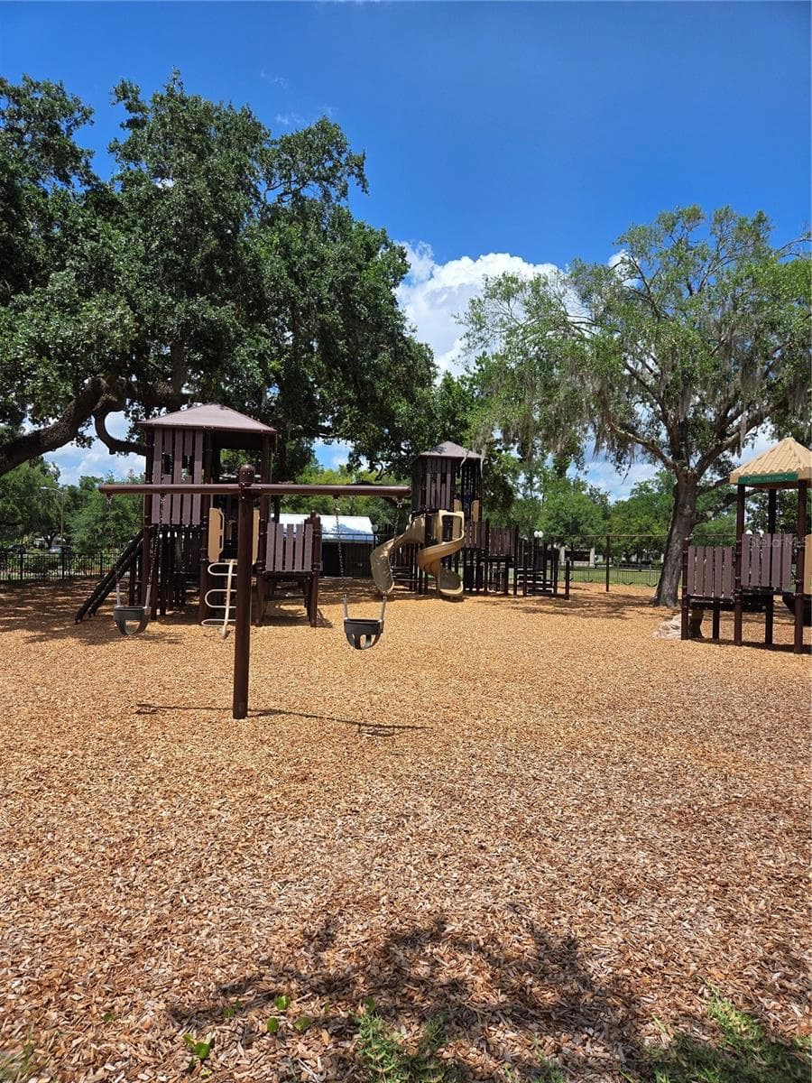 Single Family Residence at 801 E 20TH ST, SANFORD, photo 58 of 58