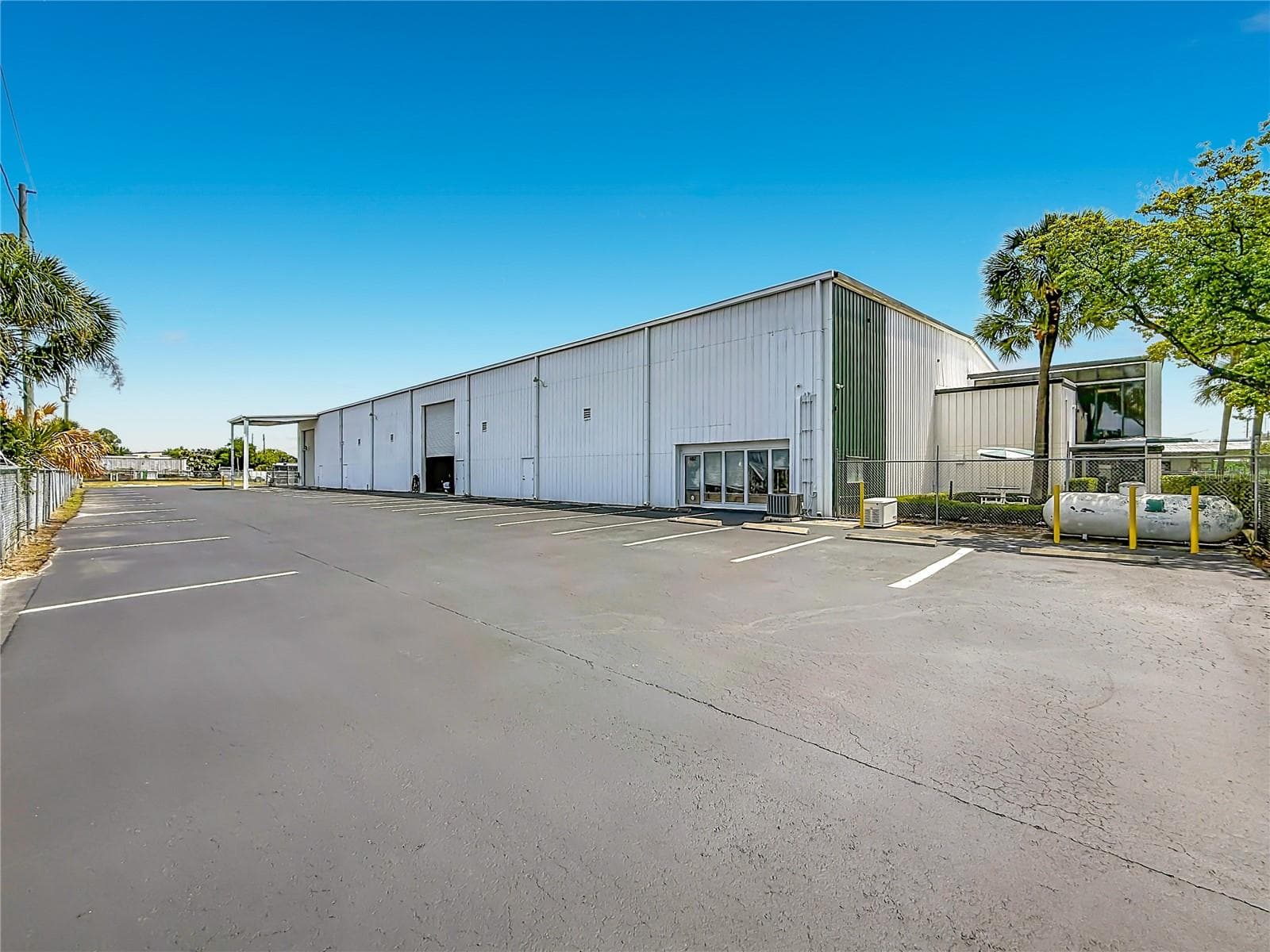Warehouse at 4677 118TH AVE N, CLEARWATER, photo 66 of 77