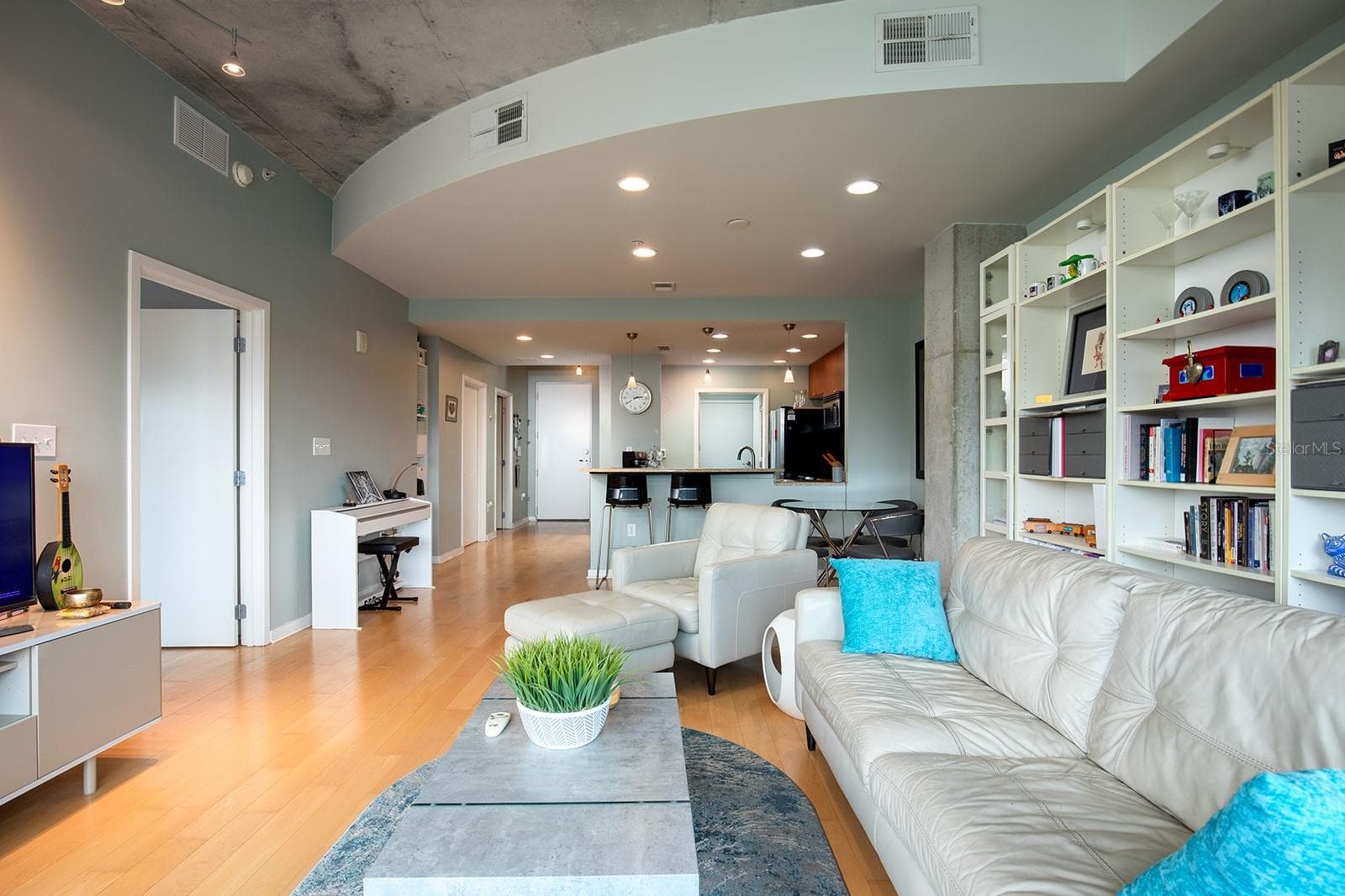 Condominium at 525 E JACKSON ST #507, ORLANDO, photo 12 of 24