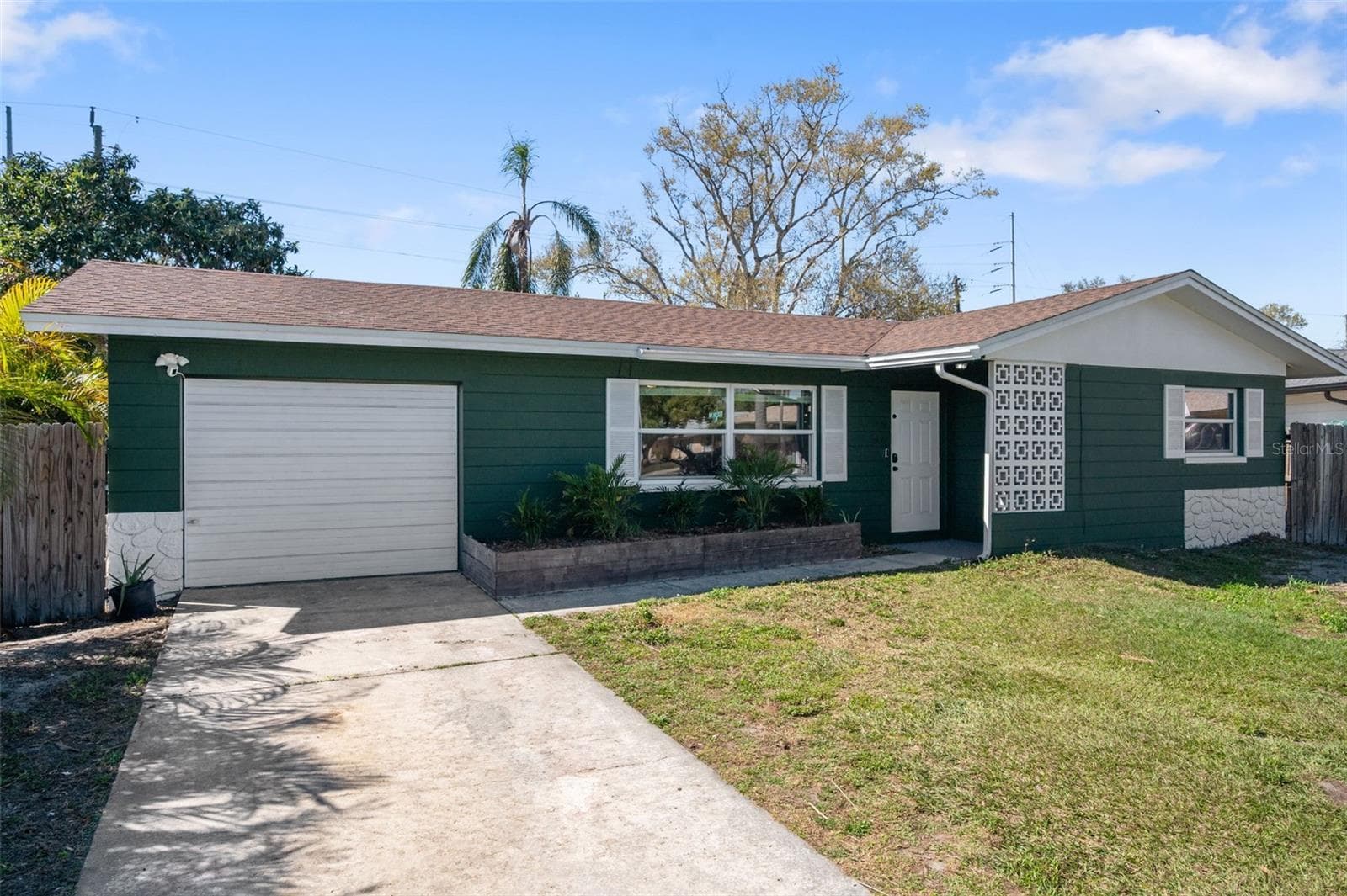 Single Family Residence at 6522 112TH ST, SEMINOLE, photo 2 of 37