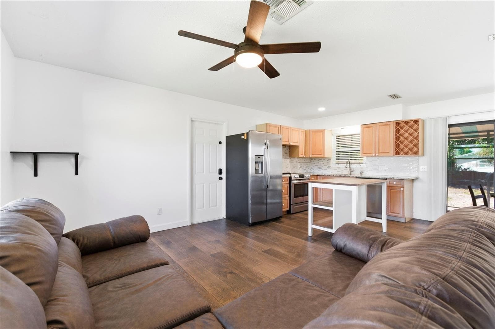 Single Family Residence at 6522 112TH ST, SEMINOLE, photo 4 of 37