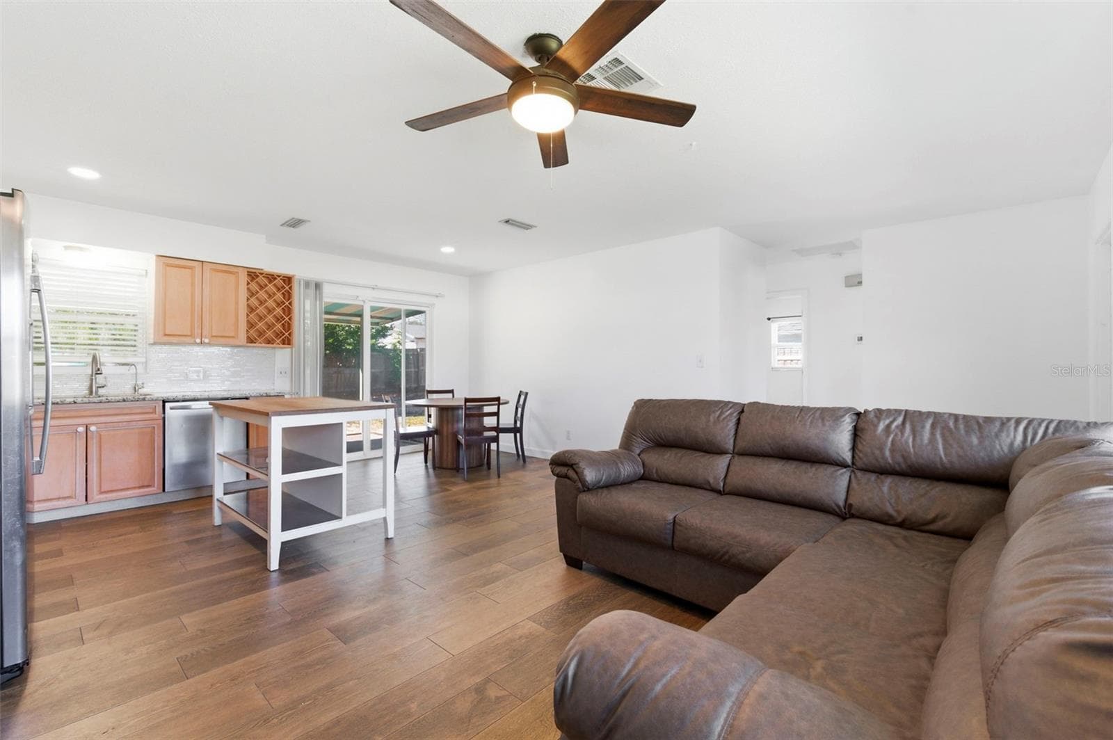 Single Family Residence at 6522 112TH ST, SEMINOLE, photo 6 of 37