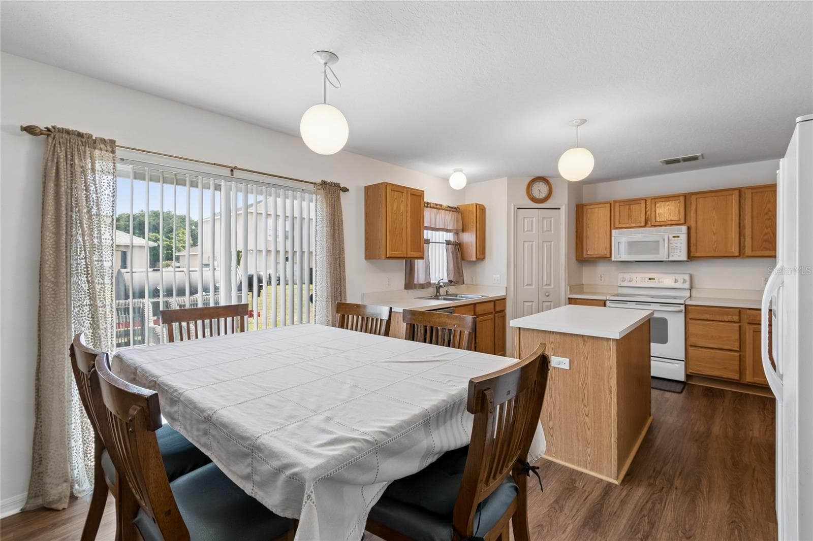 Single Family Residence at 2789 WOODLAND CREEK LOOP, KISSIMMEE, photo 10 of 25