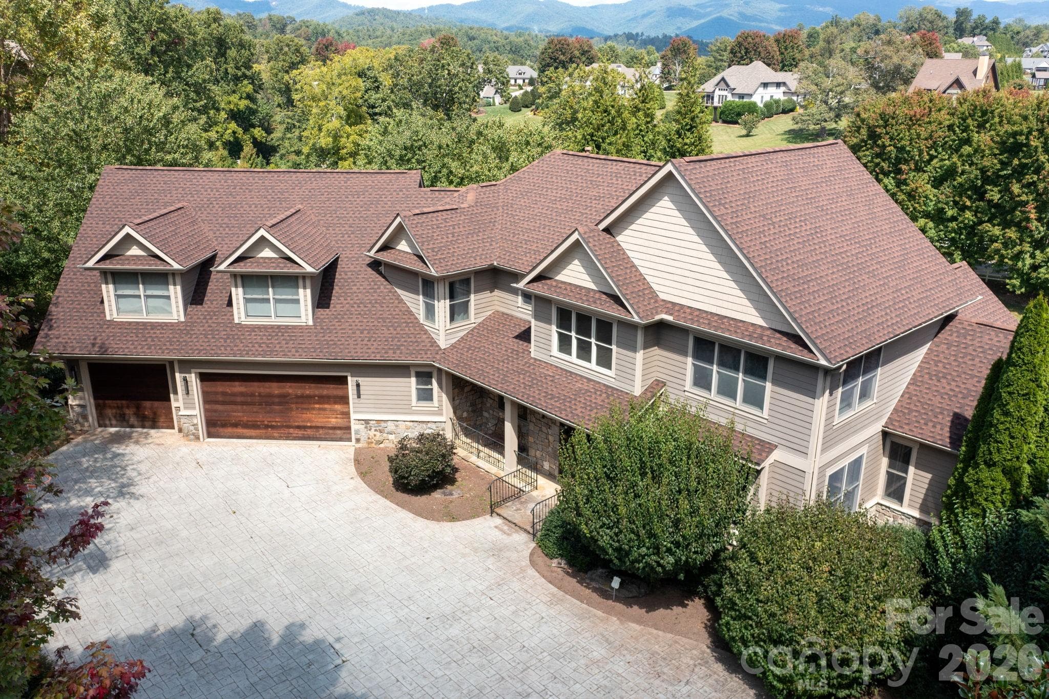 Welcome to 31 Bradford Vistas! - Fletcher