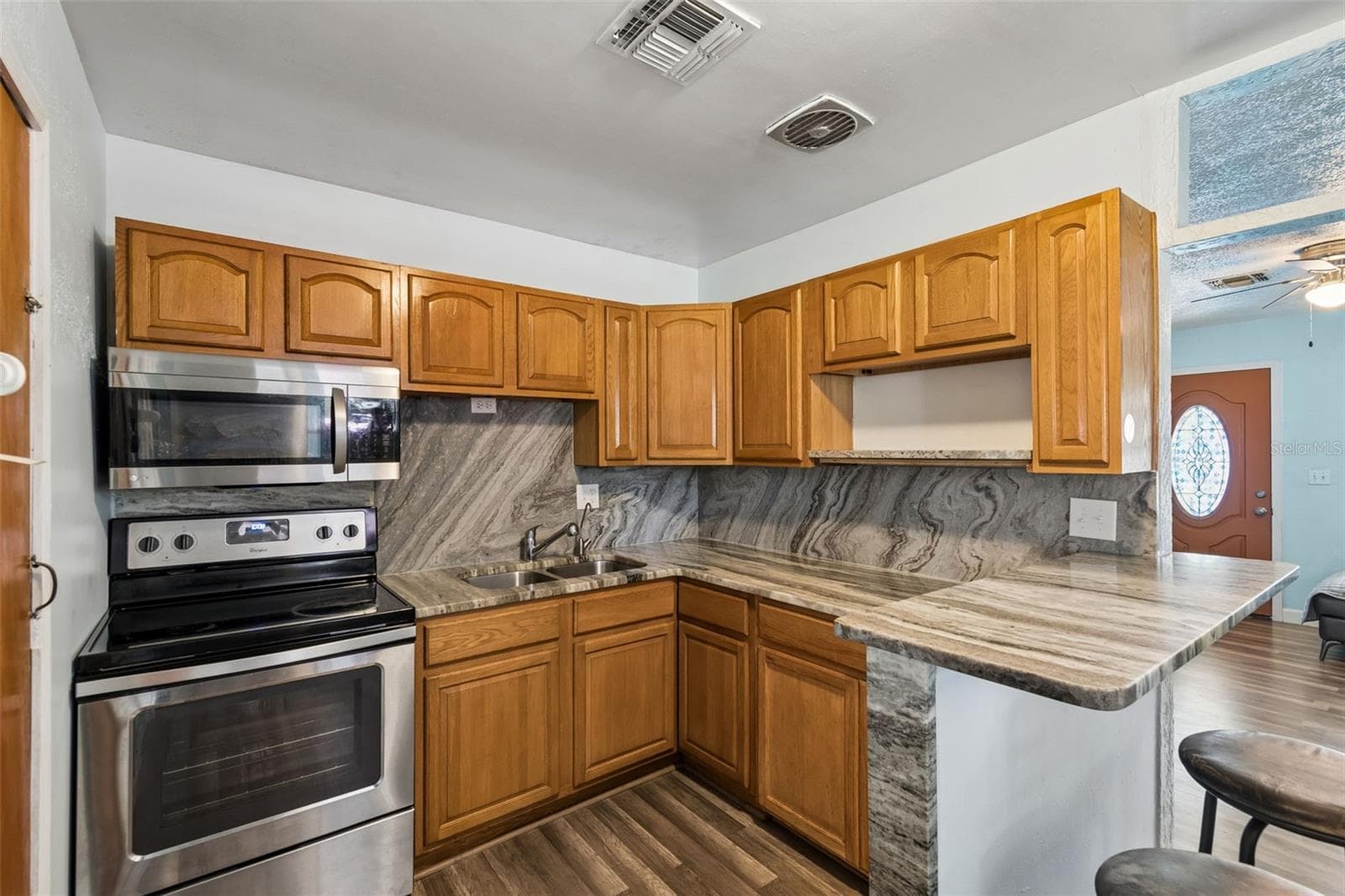 Single Family Residence at 1038 CANAL DR W, LAKELAND, photo 6 of 20