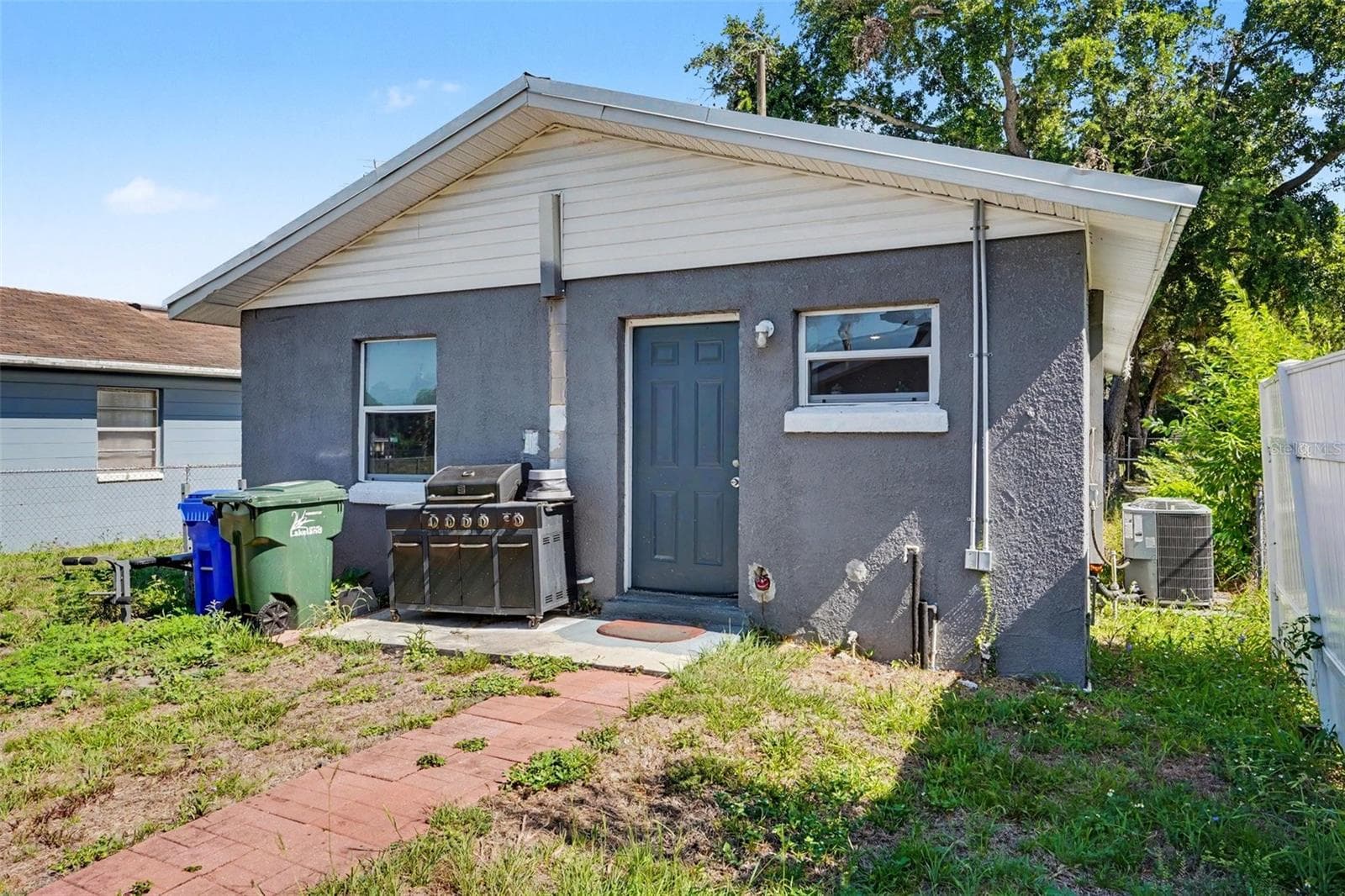 Single Family Residence at 614 W 6TH ST, LAKELAND, photo 13 of 16