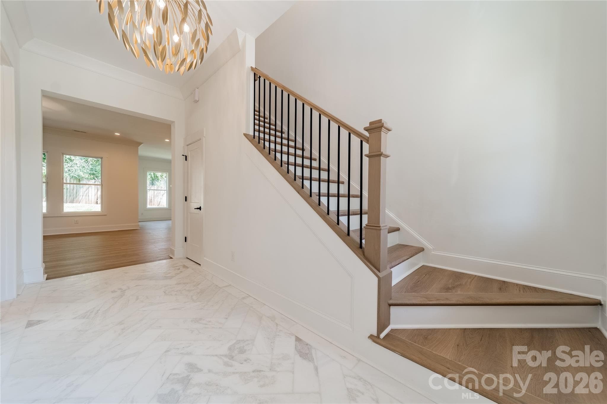 Single Family Residence at 2648 Roslyn Avenue, Charlotte, photo 9 of 40
