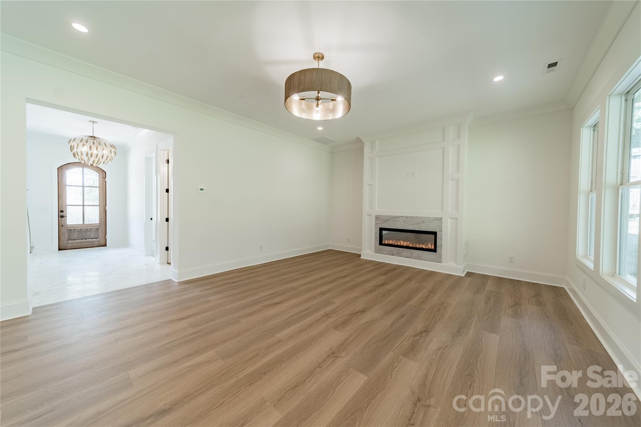 Single Family Residence at 2648 Roslyn Avenue, Charlotte, photo 14 of 40
