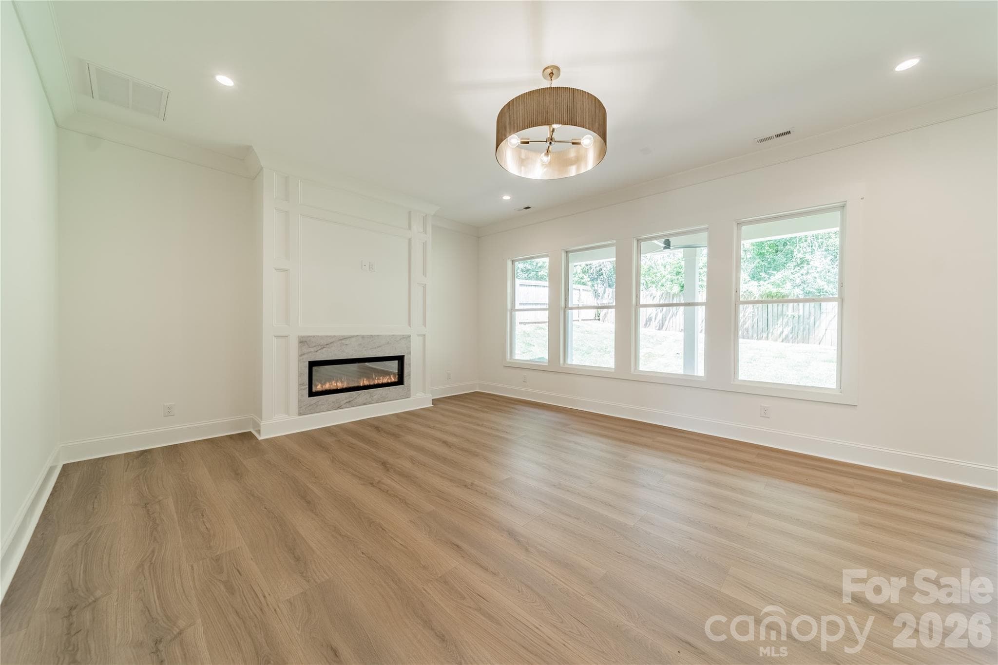 Single Family Residence at 2648 Roslyn Avenue, Charlotte, photo 15 of 40