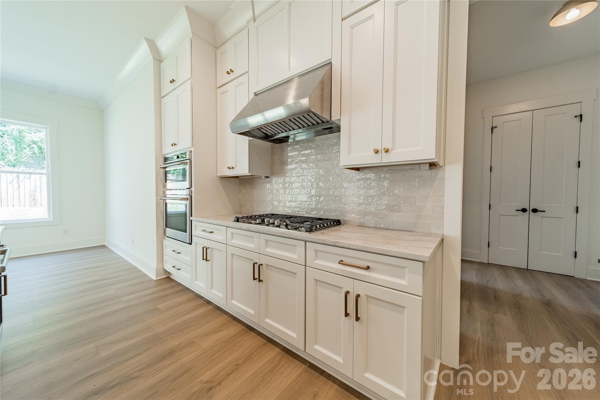 Single Family Residence at 2648 Roslyn Avenue, Charlotte, photo 20 of 40