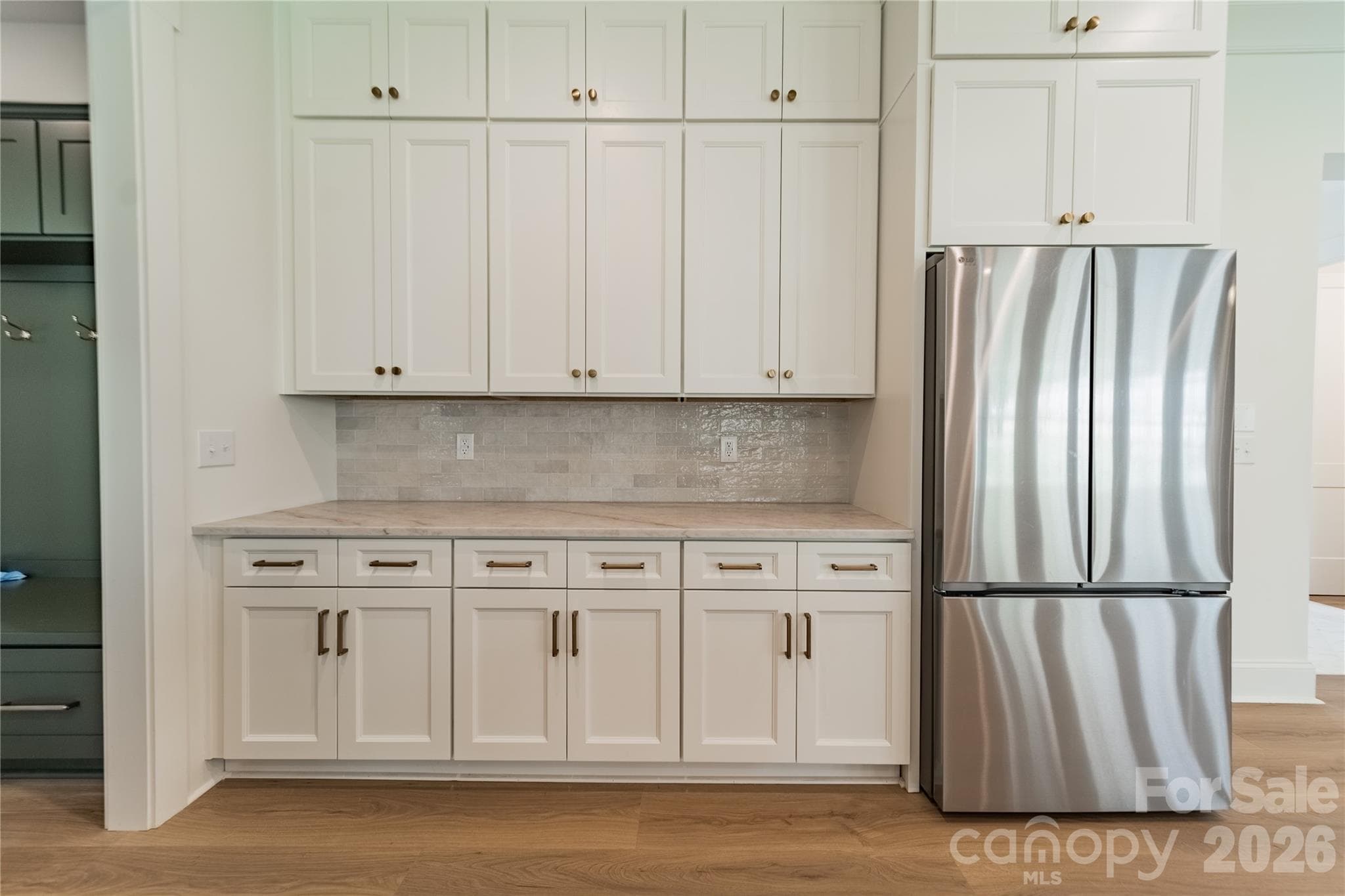 Single Family Residence at 2648 Roslyn Avenue, Charlotte, photo 21 of 40