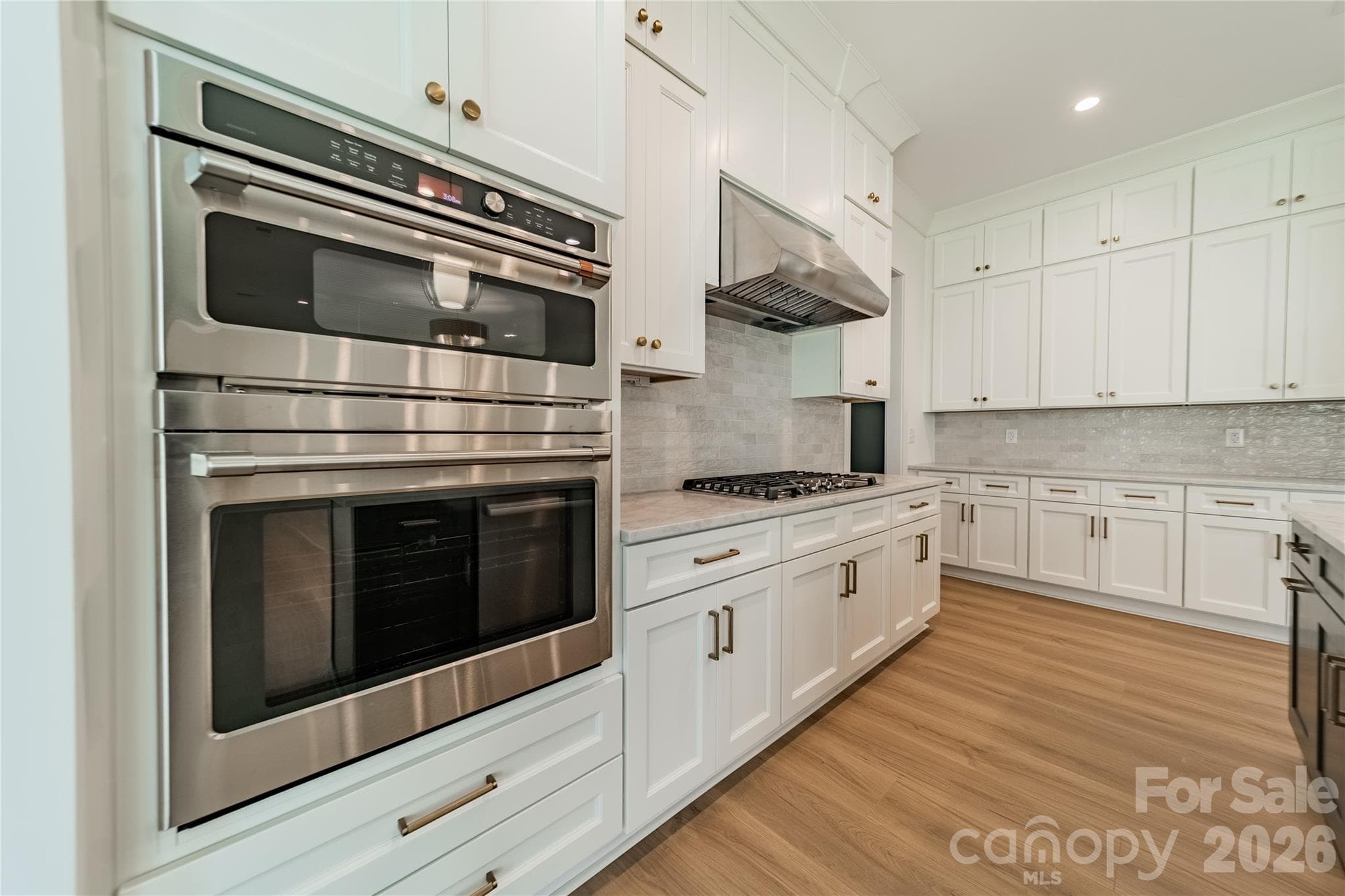 Single Family Residence at 2648 Roslyn Avenue, Charlotte, photo 22 of 40