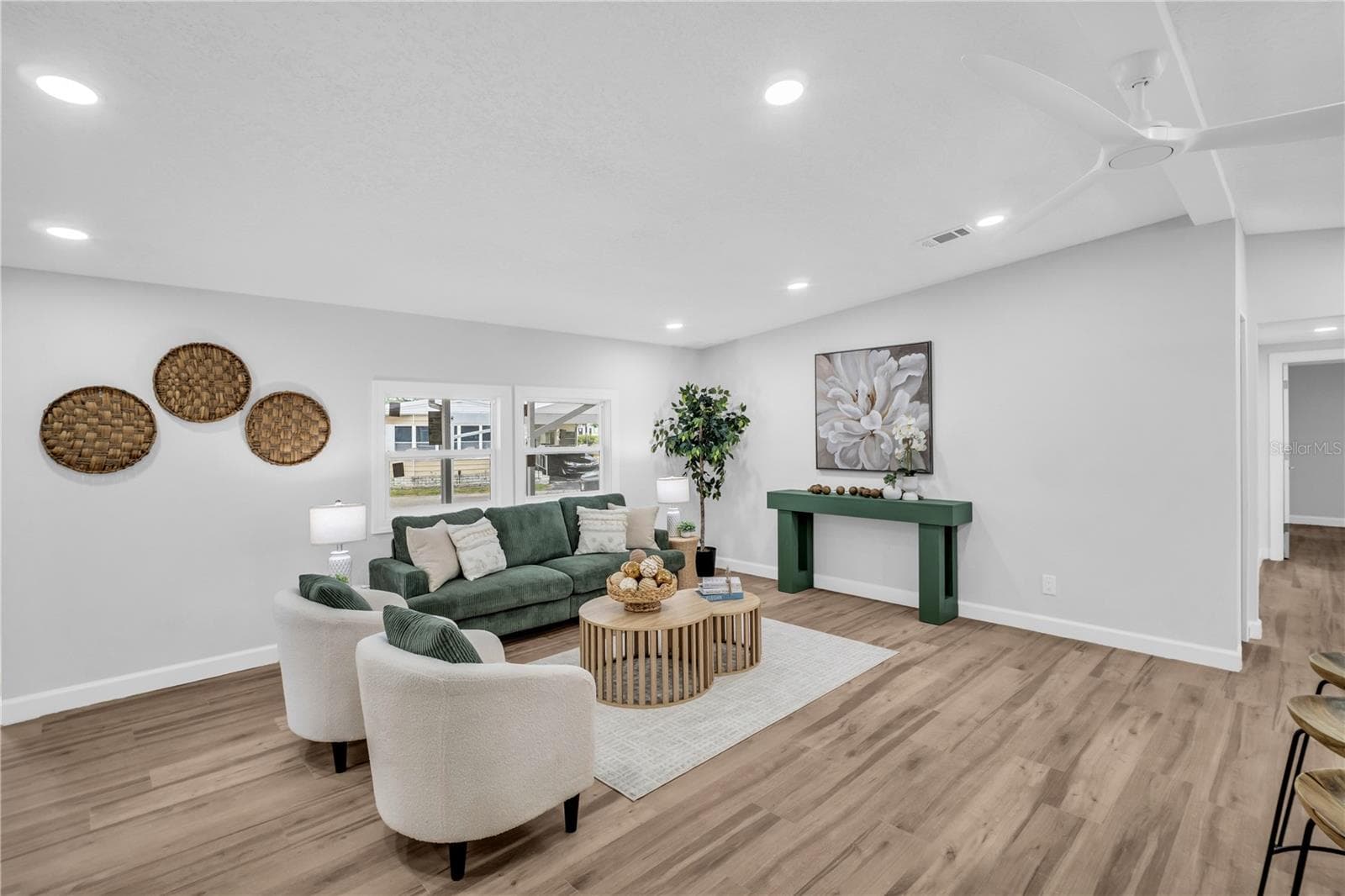 Manufactured Home at 193 BLUE MARLIN DR, OLDSMAR, photo 10 of 41