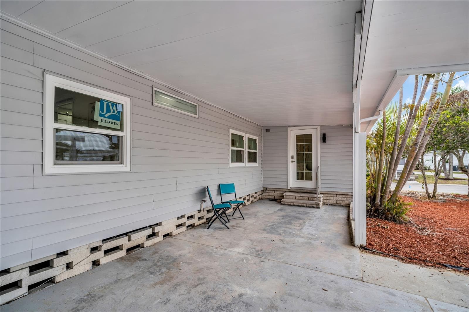 Manufactured Home at 193 BLUE MARLIN DR, OLDSMAR, photo 39 of 41