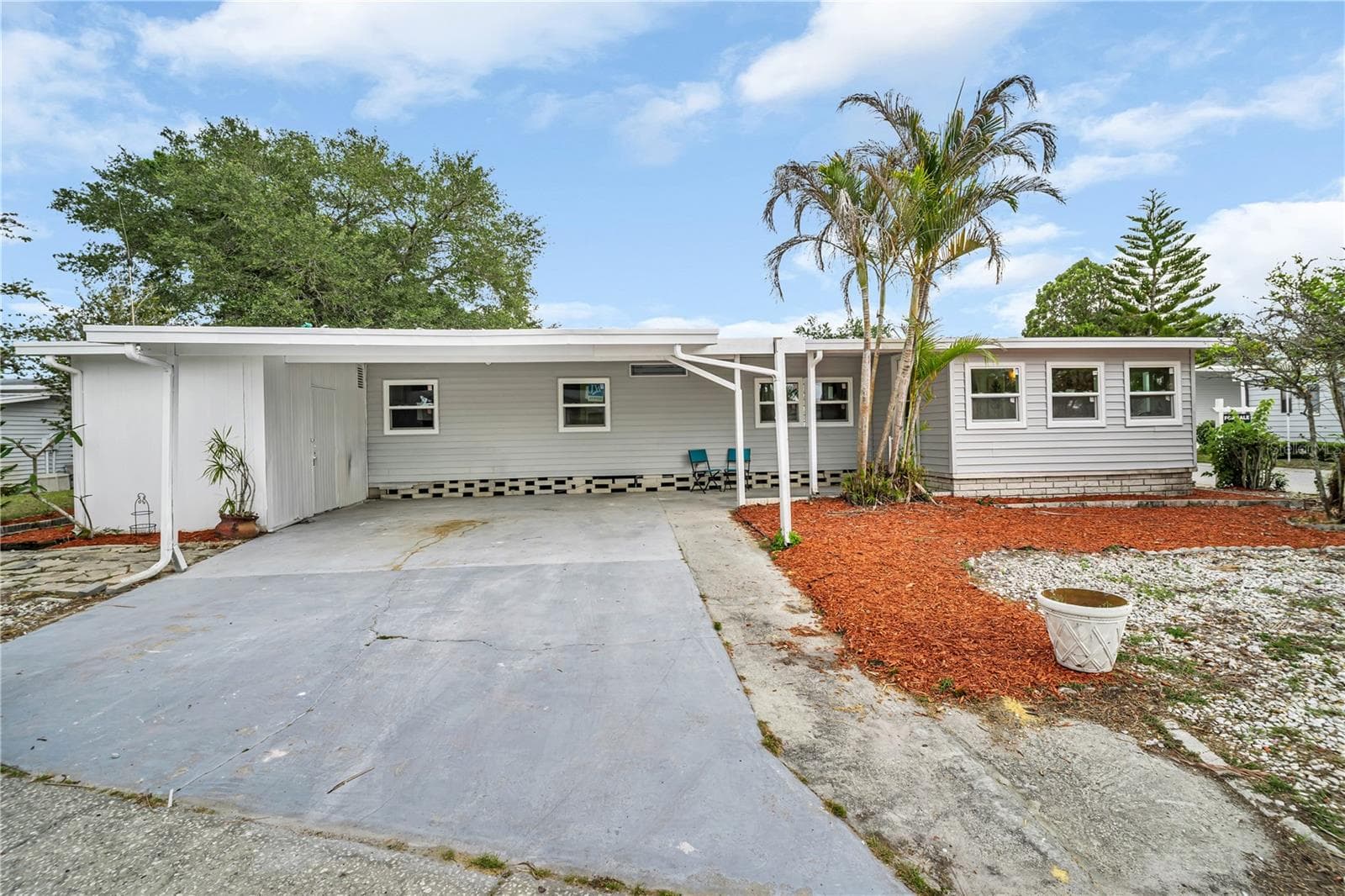 Manufactured Home at 193 BLUE MARLIN DR, OLDSMAR, photo 40 of 41