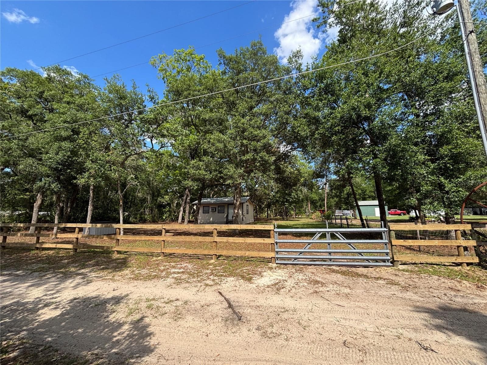 Single Family Residence at 317 NE 172ND AVE, SILVER SPRINGS, photo 10 of 28