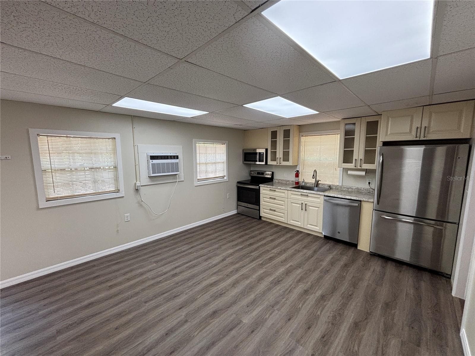Single Family Residence at 317 NE 172ND AVE, SILVER SPRINGS, photo 16 of 28