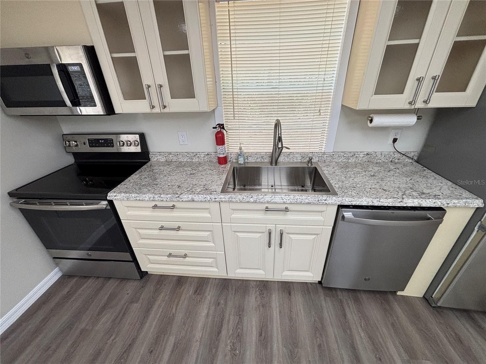Single Family Residence at 317 NE 172ND AVE, SILVER SPRINGS, photo 18 of 28