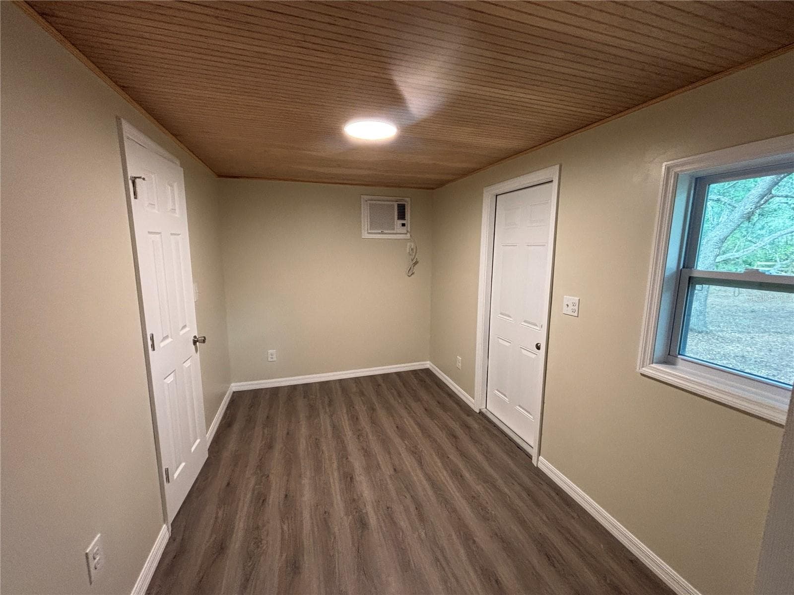 Single Family Residence at 317 NE 172ND AVE, SILVER SPRINGS, photo 24 of 28