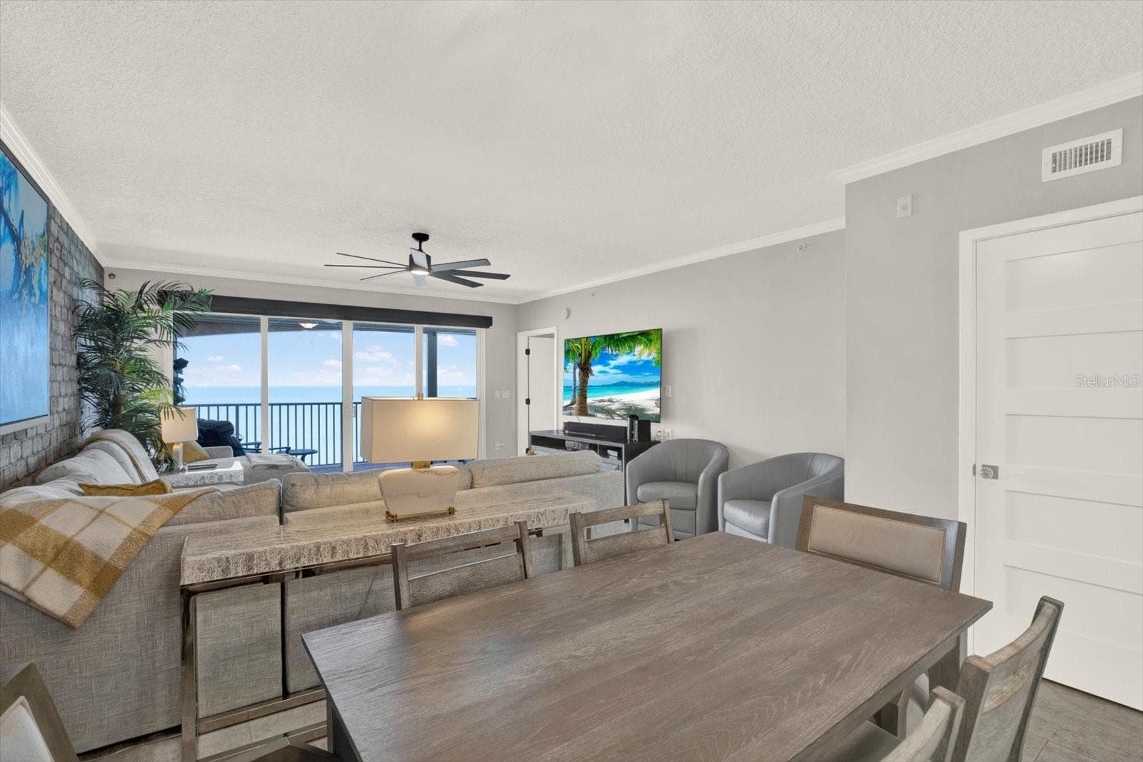 Dining - 16450 GULF BLVD #763, NORTH REDINGTON BEACH
