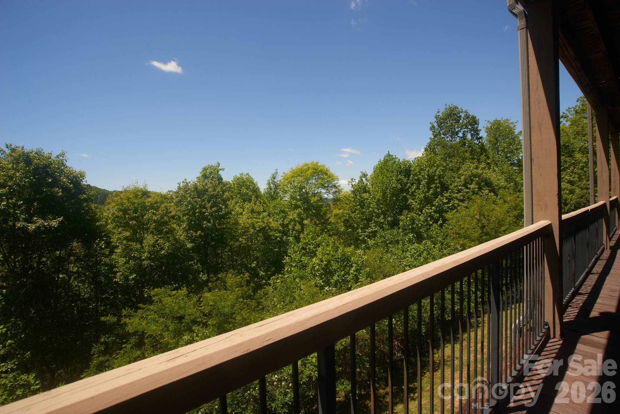 Private and Serene! - Burnsville