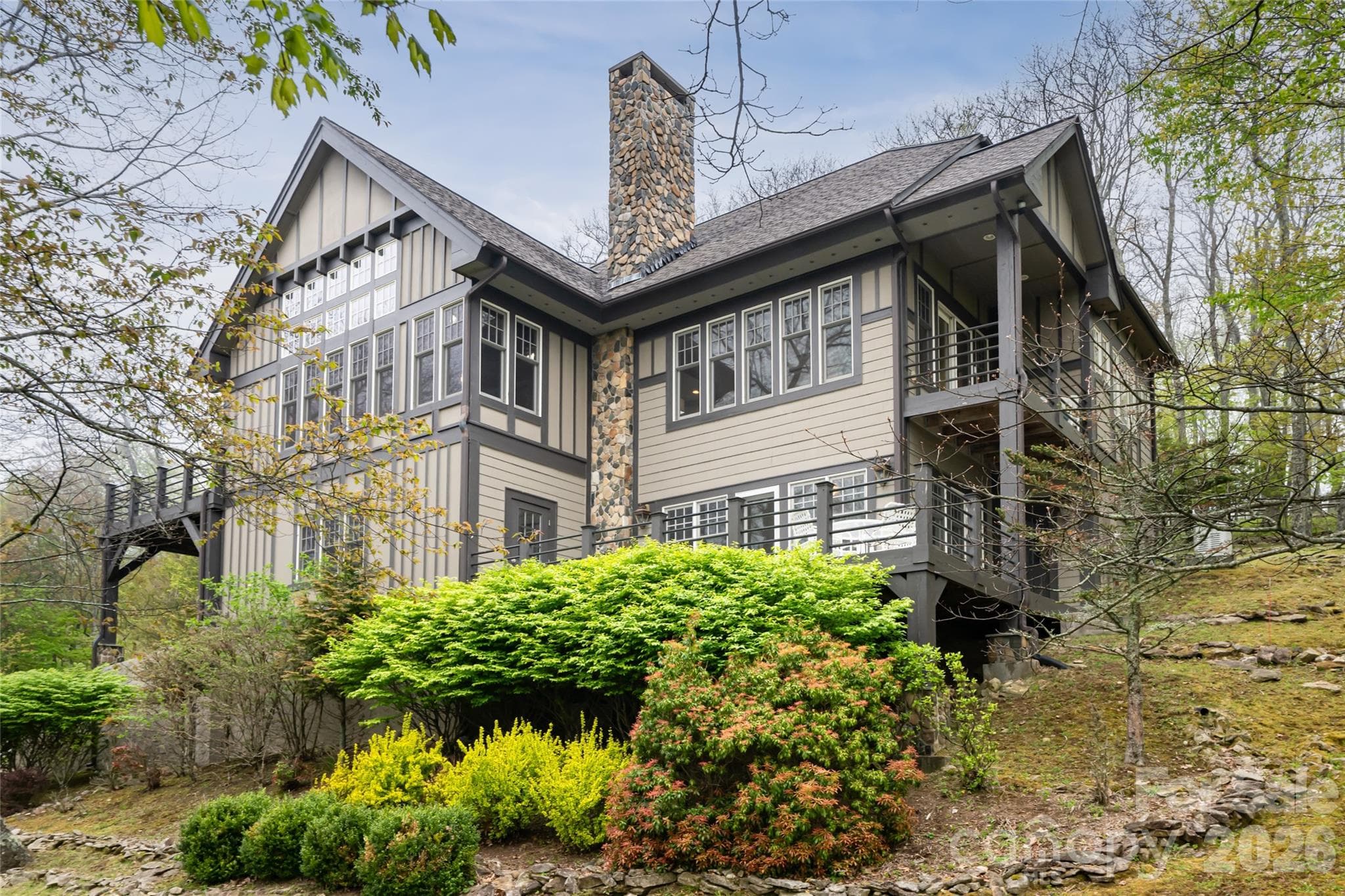 Single Family Residence at 412 Granny Lewis Lane, Mars Hill