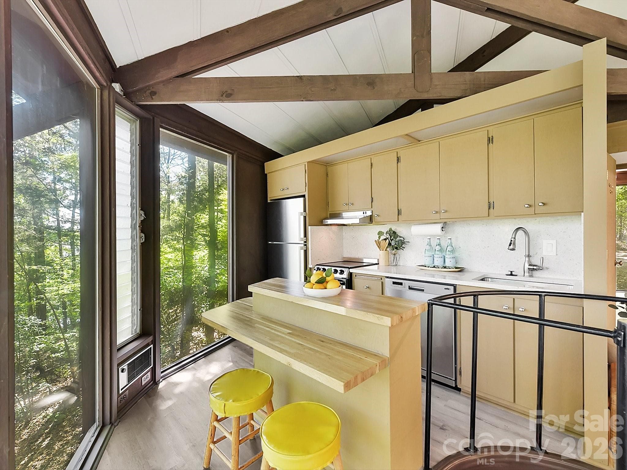 Single Family Residence at Rock Hill, photo 9 of 43
