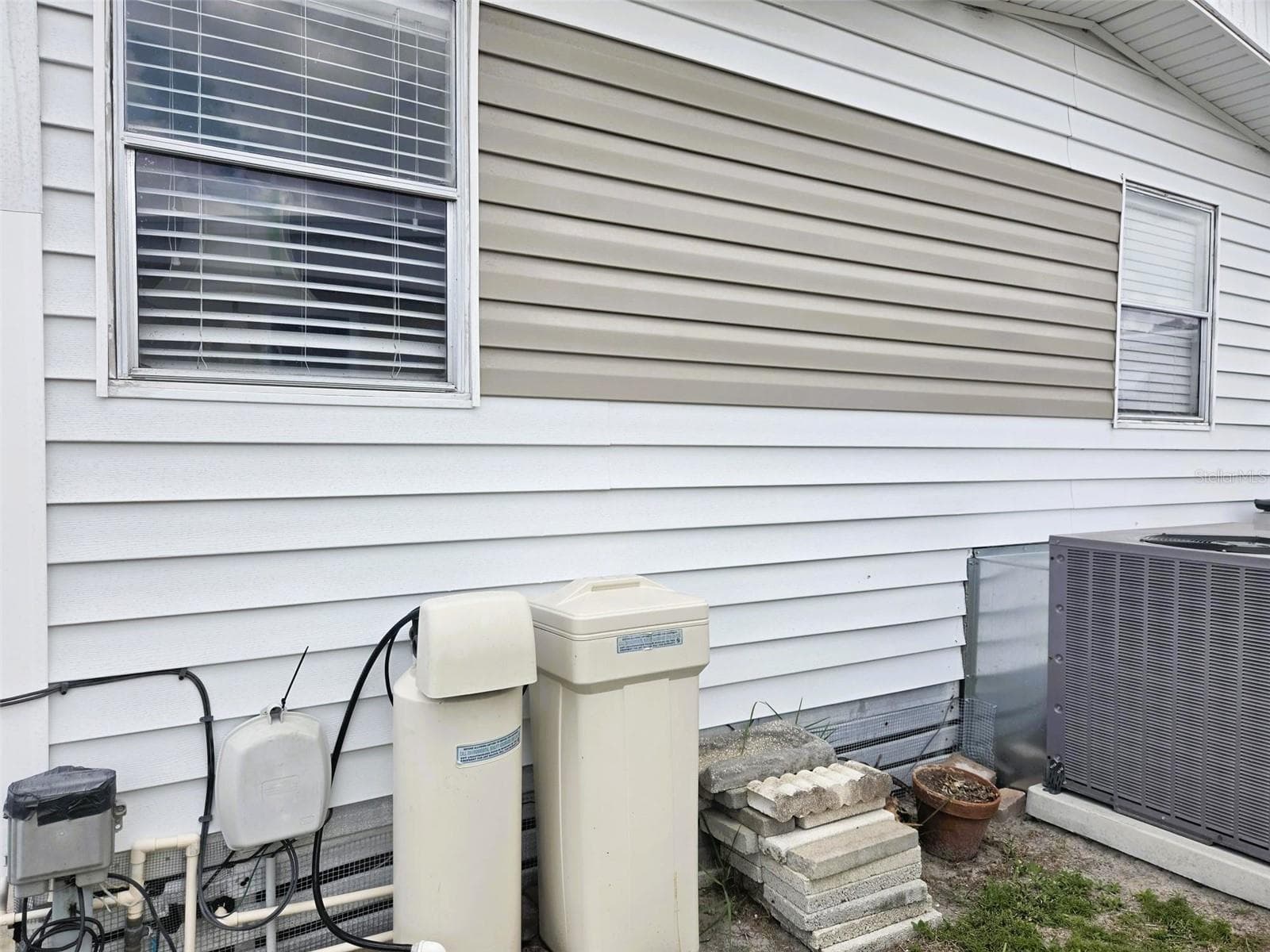 Mobile Home at 3221 SUMAC TER, SARASOTA, photo 5 of 41