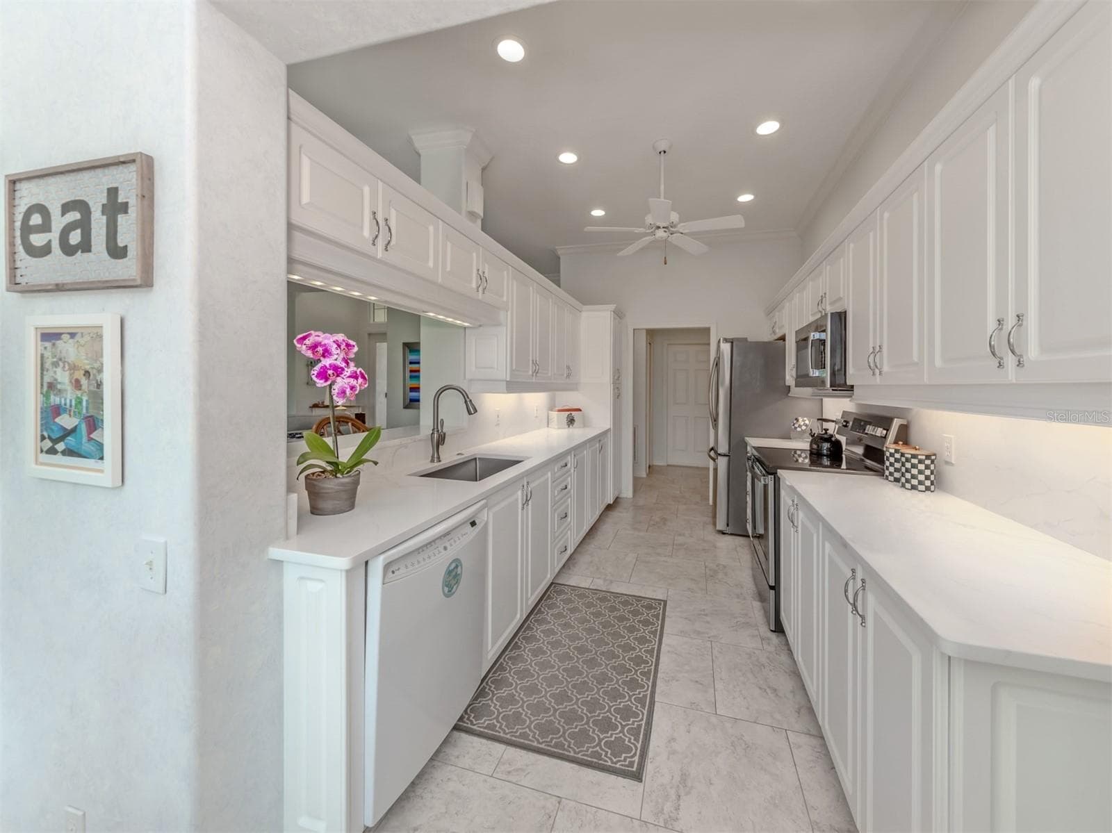 Single Family Residence at 417 WELLINGTON CT, VENICE, photo 12 of 70