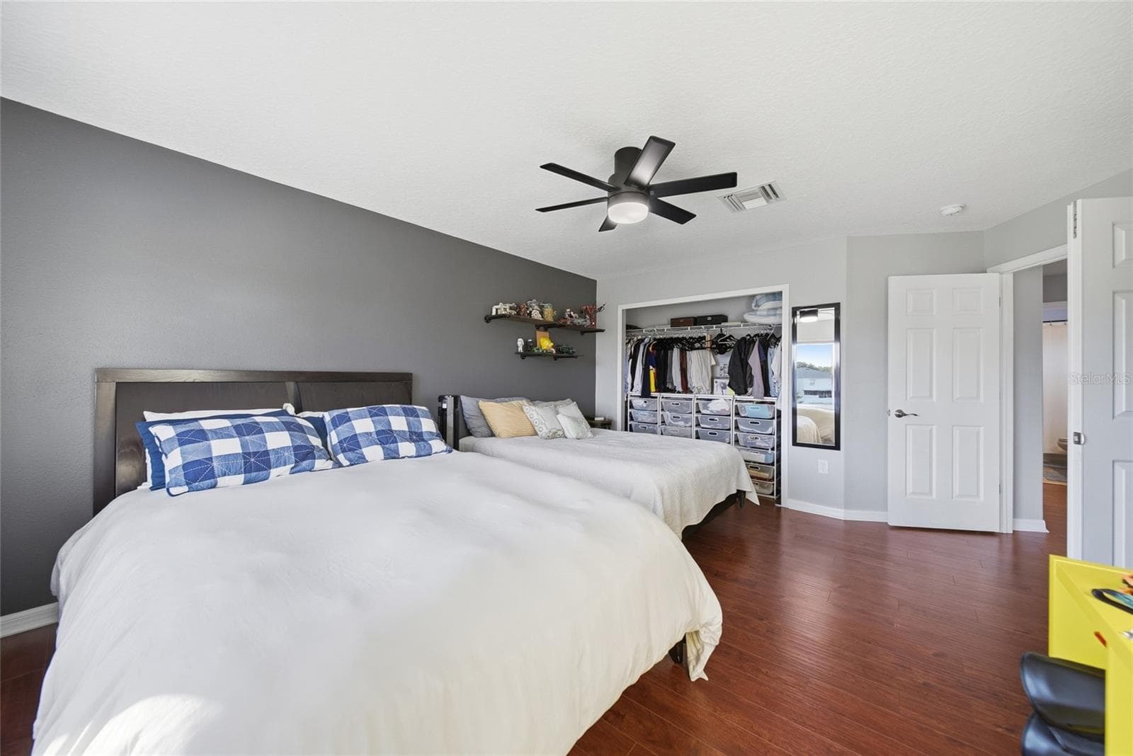 Single Family Residence at 18133 BAHAMA BAY DR, TAMPA, photo 37 of 52