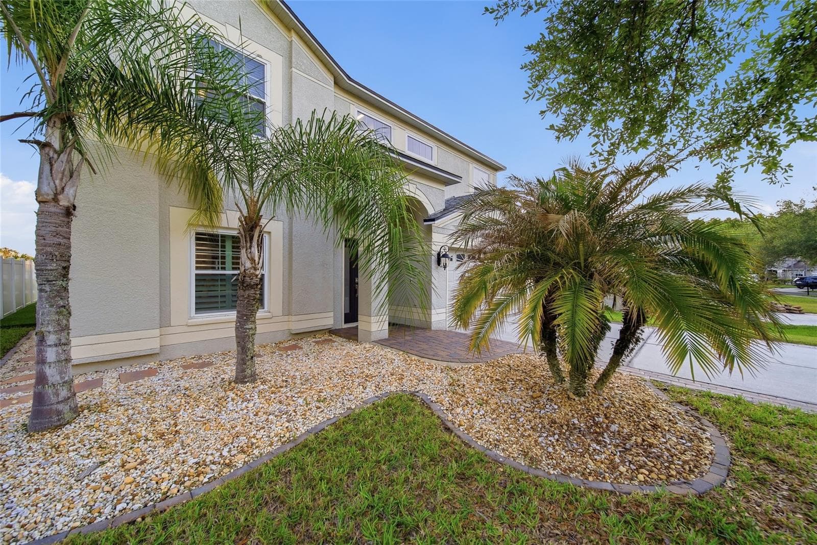 Single Family Residence at 18133 BAHAMA BAY DR, TAMPA, photo 2 of 52
