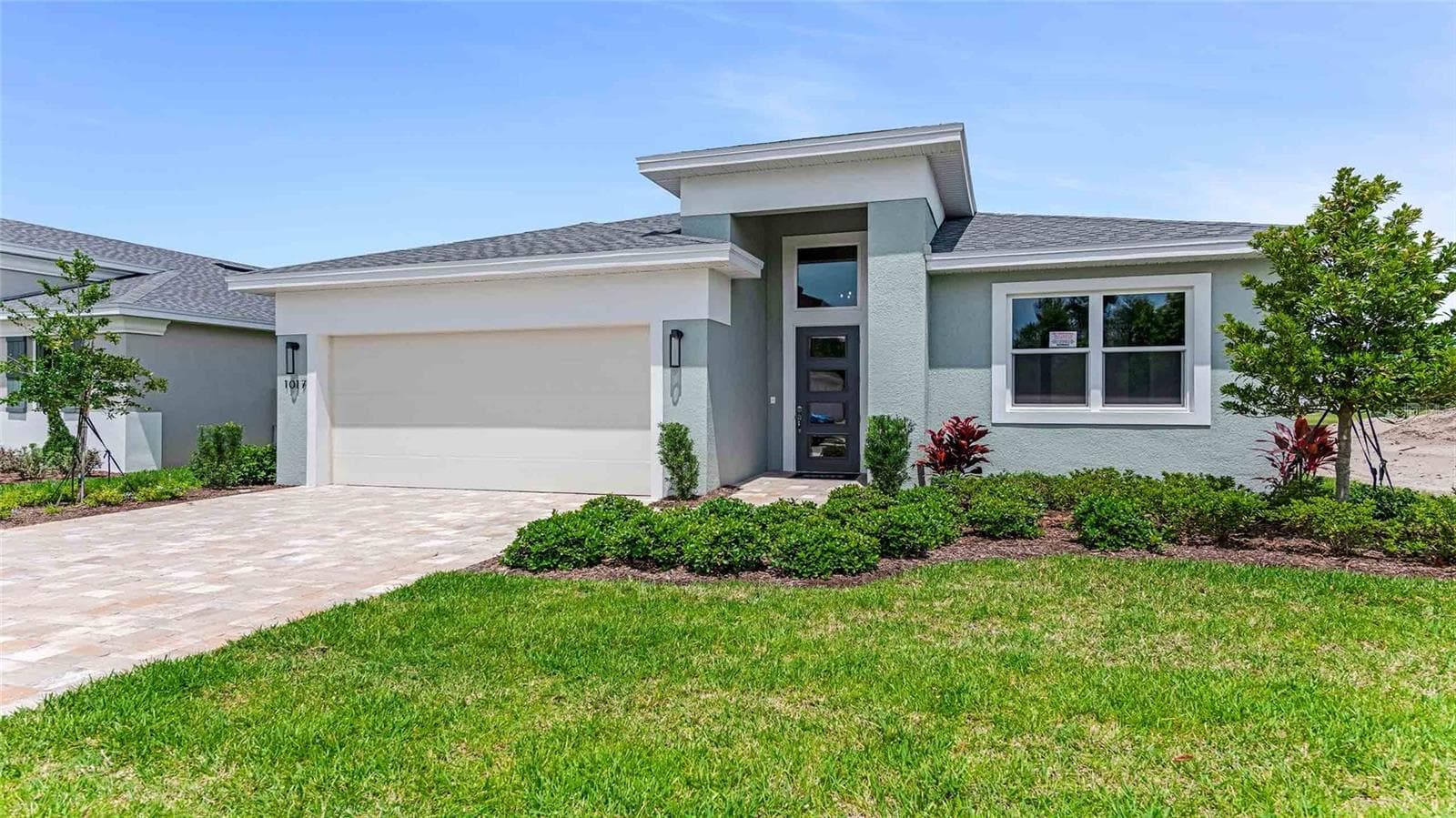 Front Exterior - 1017 LILIANA DR, DELAND