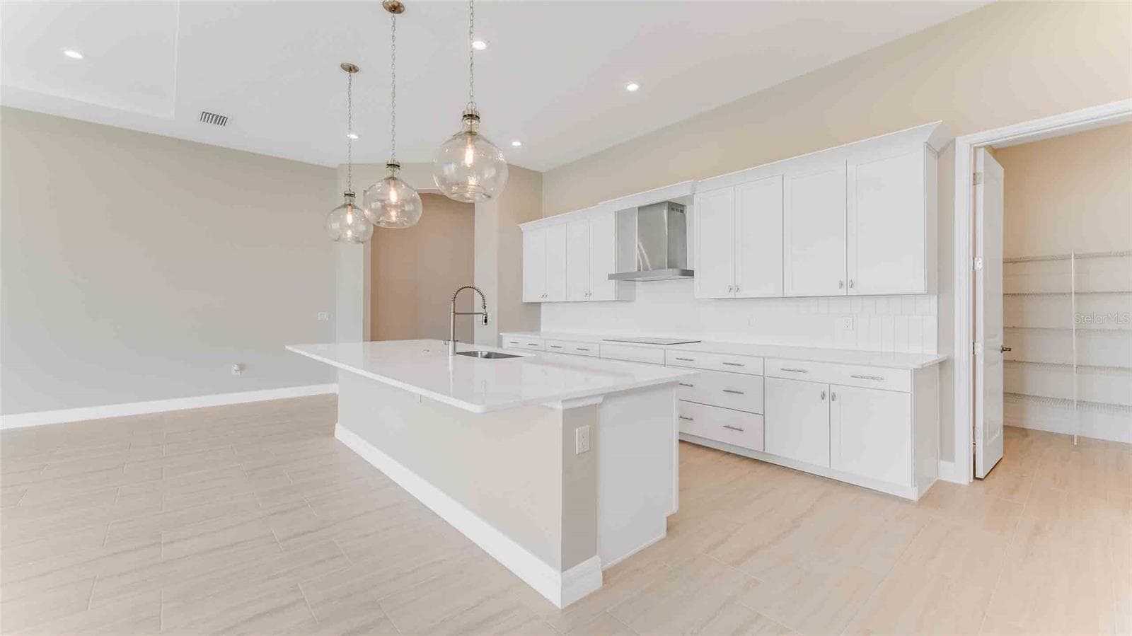 Kitchen - 1017 LILIANA DR, DELAND