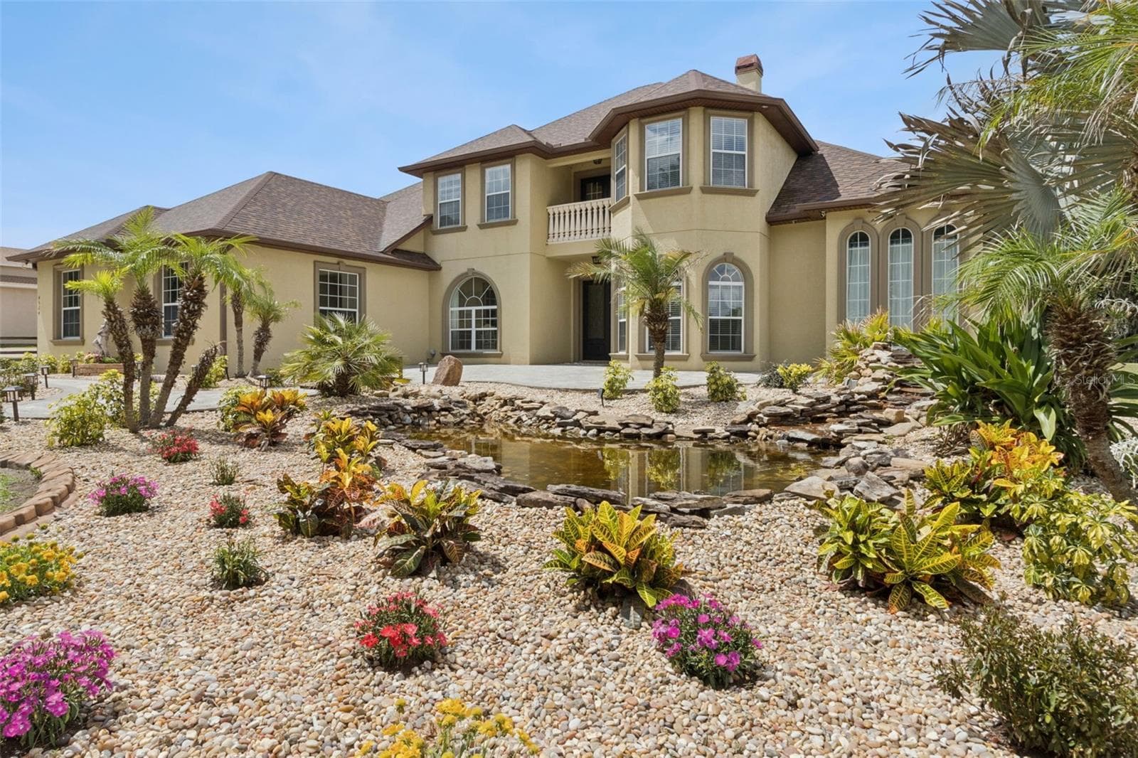 4524 STONE WALL LN