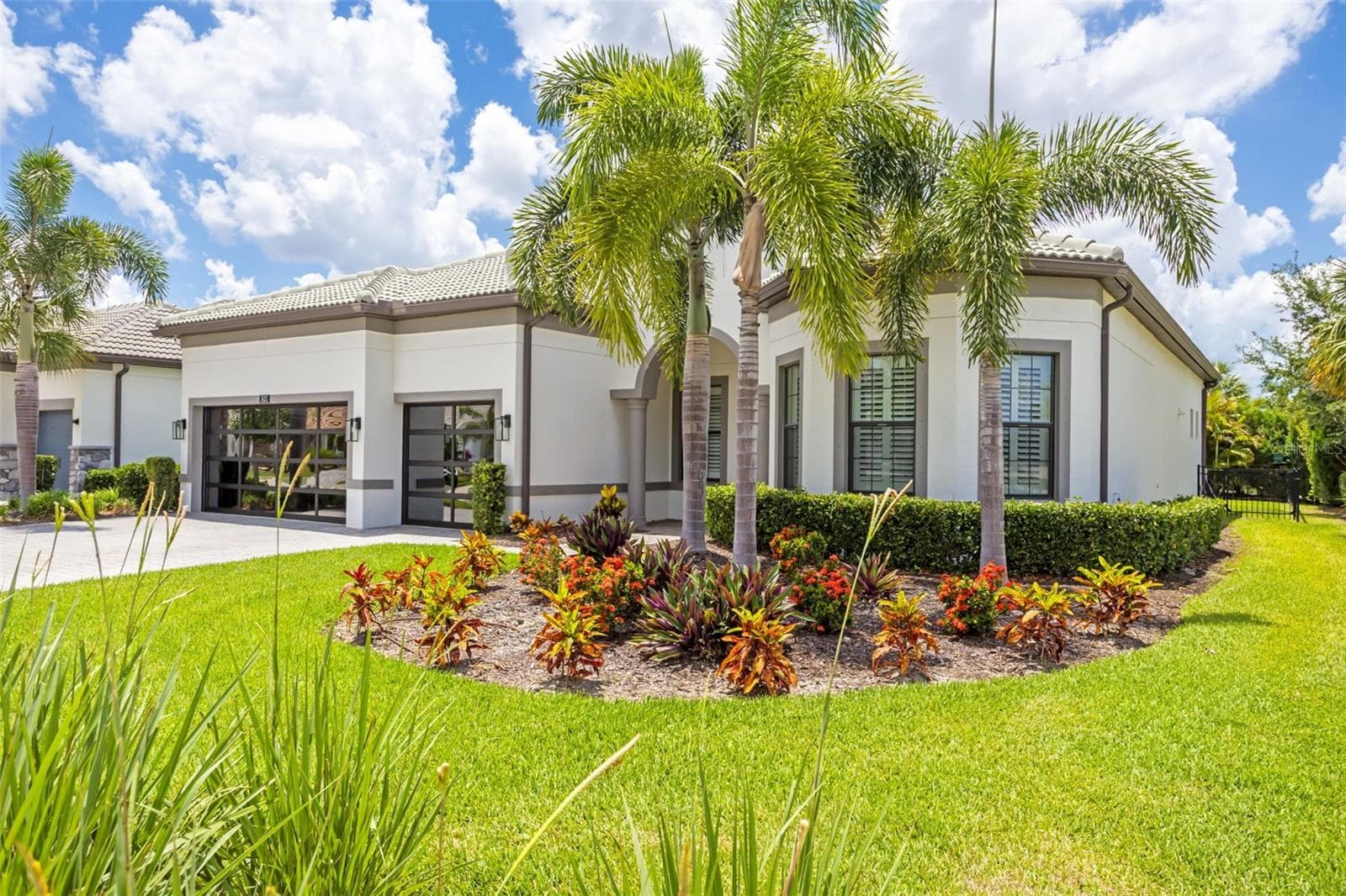 Single Family Residence at 825 SEASCAPE PL, SARASOTA, photo 6 of 95