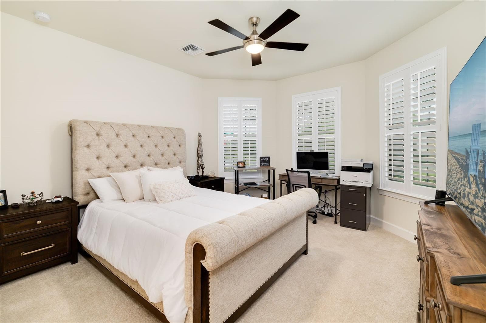 Single Family Residence at 825 SEASCAPE PL, SARASOTA, photo 17 of 95