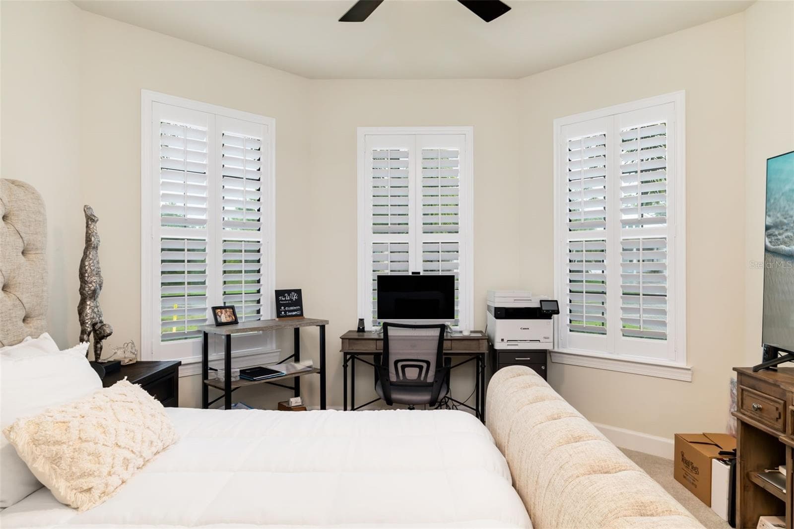 Single Family Residence at 825 SEASCAPE PL, SARASOTA, photo 18 of 95