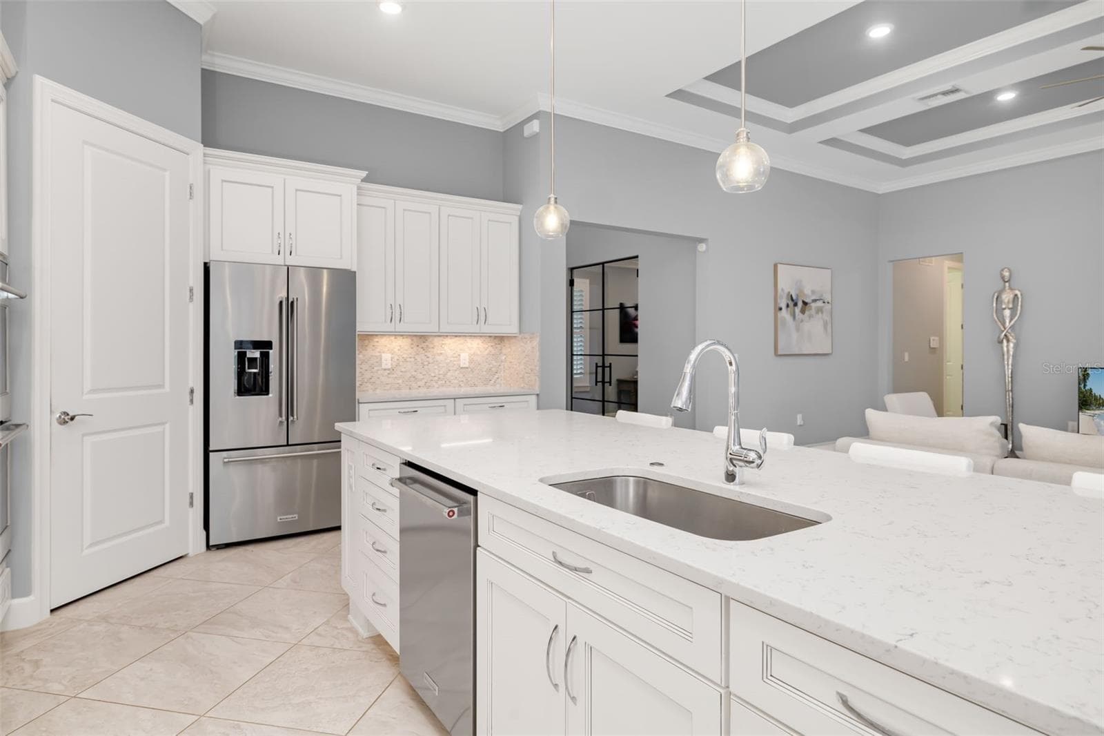 Single Family Residence at 825 SEASCAPE PL, SARASOTA, photo 33 of 95
