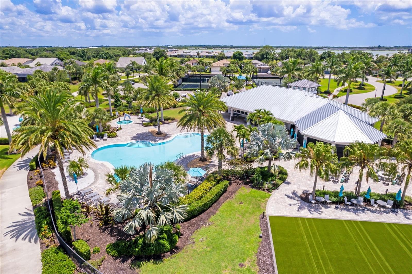 Single Family Residence at 825 SEASCAPE PL, SARASOTA, photo 67 of 95