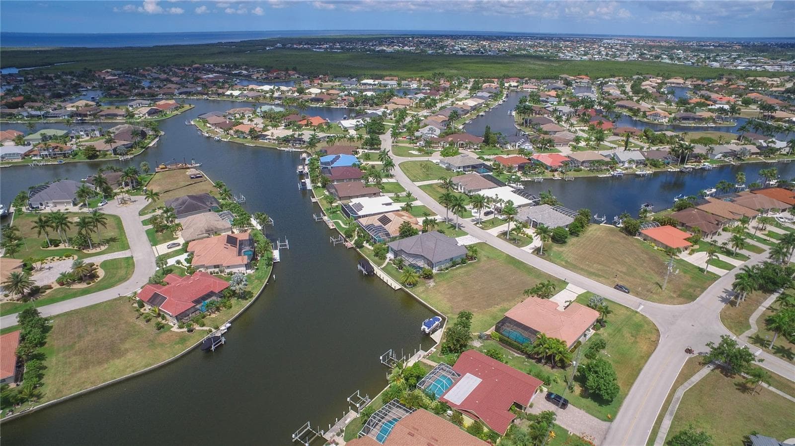 Picture your new home on this waterfront lot. - 507 MADRID BLVD, PUNTA GORDA