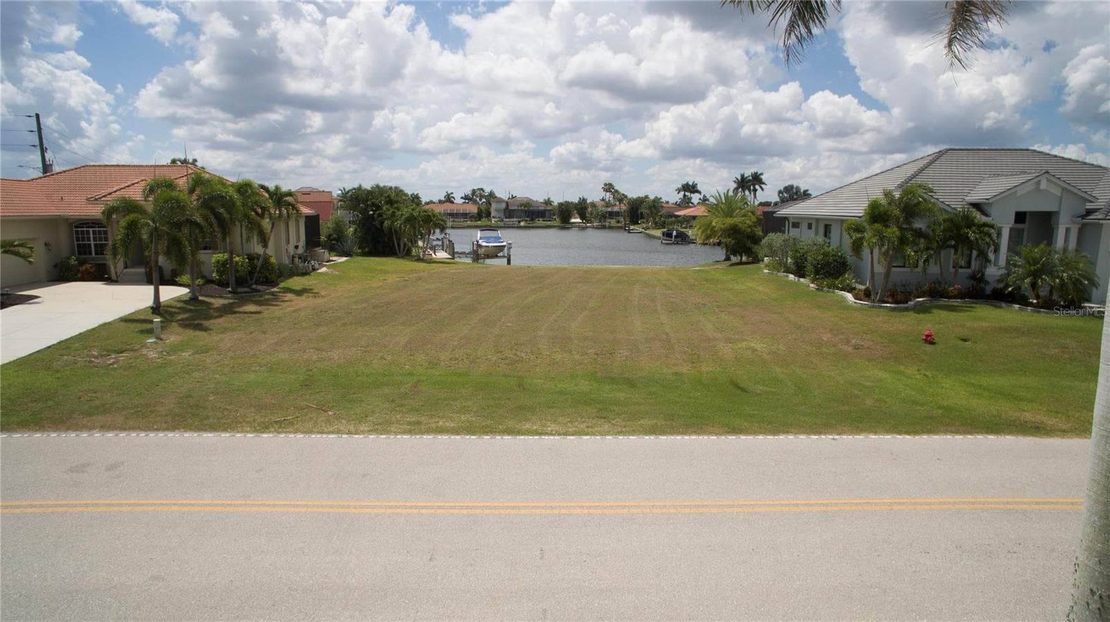Ready for a new home.  Check out this area of luxury waterfront homes. - 507 MADRID BLVD, PUNTA GORDA