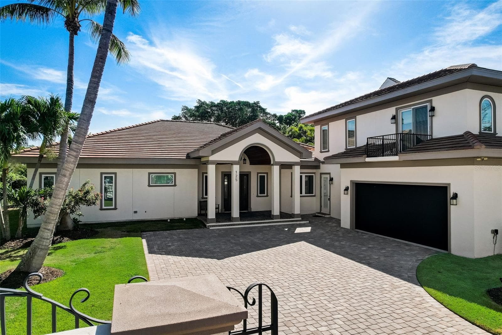 Front of house - 125 S BLVD OF PRESIDENTS, SARASOTA