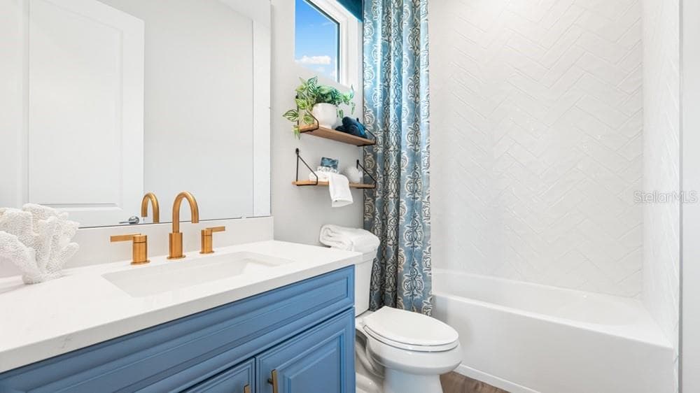 10606 Eclipse Street - Model Home Leaseback - Available Now for Closing! - 10606 ECLIPSE ST, SARASOTA