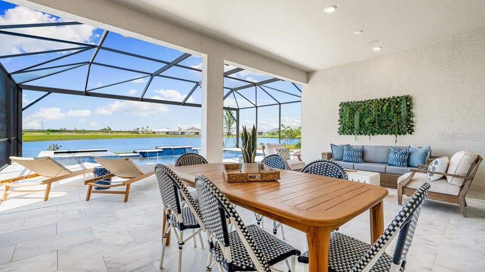 10606 Eclipse Street - Model Home Leaseback - Available Now for Closing! - 10606 ECLIPSE ST, SARASOTA